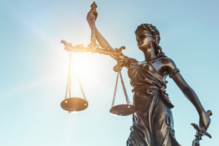 刑事弁護を弁護士に依頼するメリット